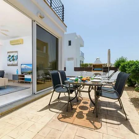 Athena #14 * Paralimni